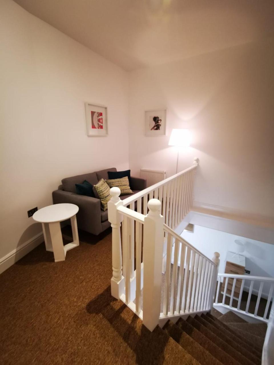 Capital Host- Apartments Euston ลอนดอน ภายนอก รูปภาพ