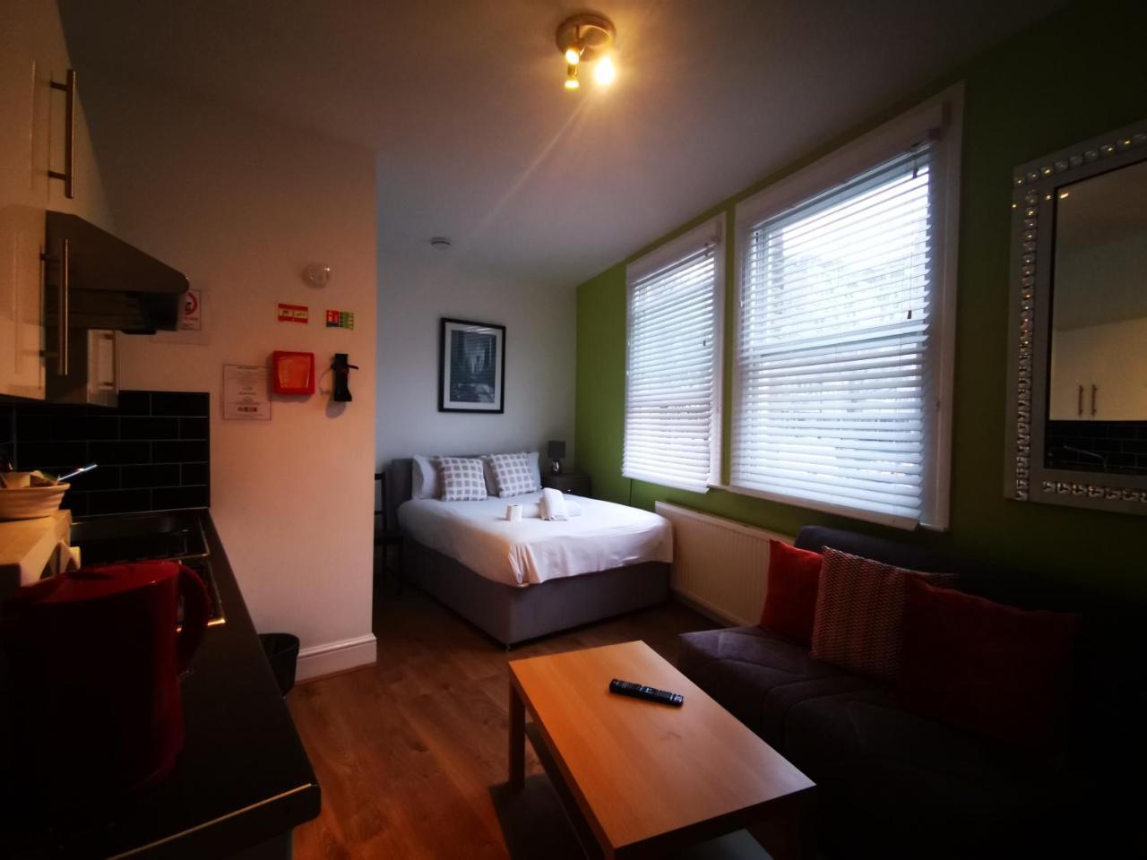 Capital Host- Apartments Euston ลอนดอน ภายนอก รูปภาพ